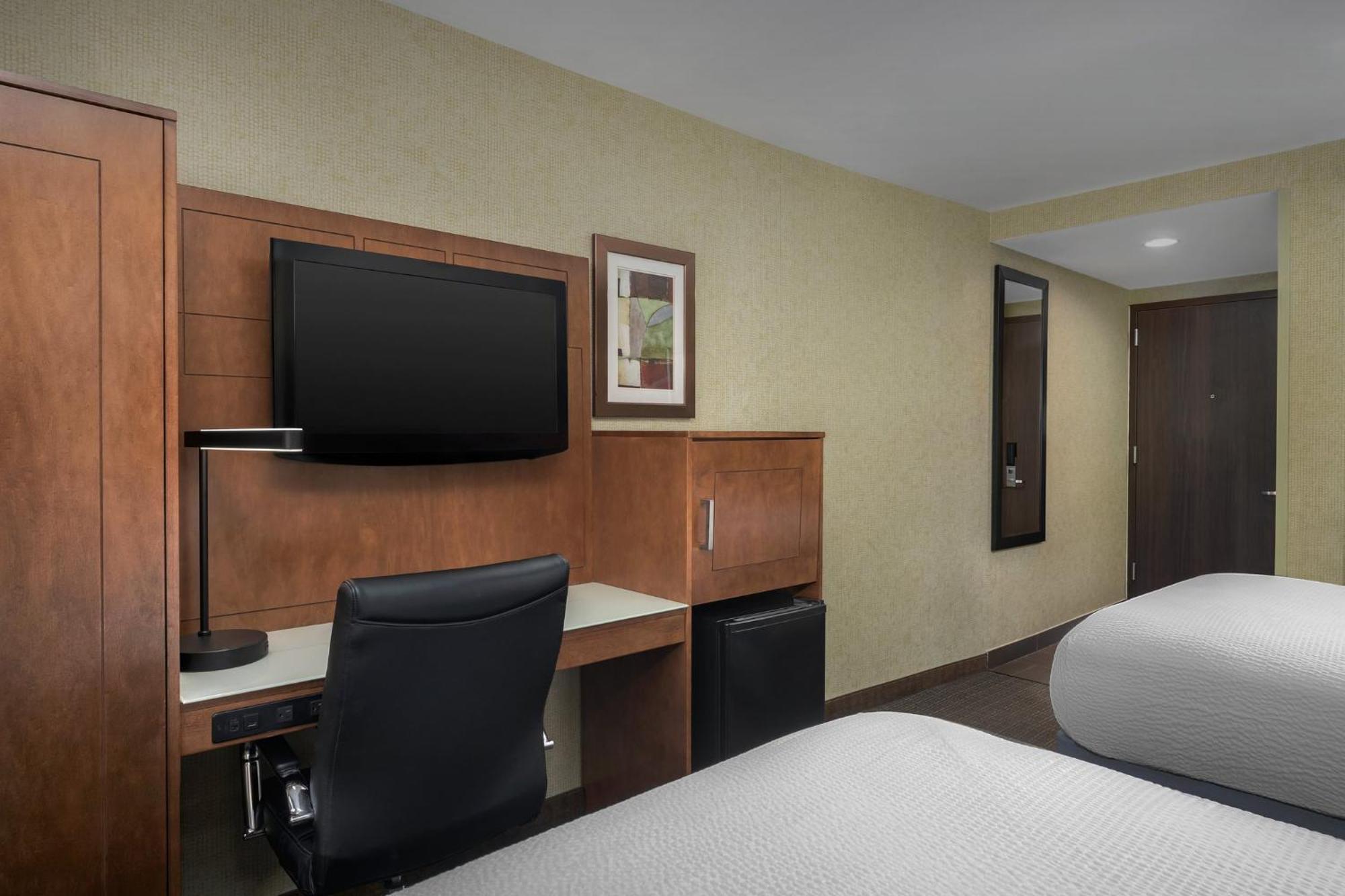 Express Manhattan Midtown West By Ihg Hotel Nova York